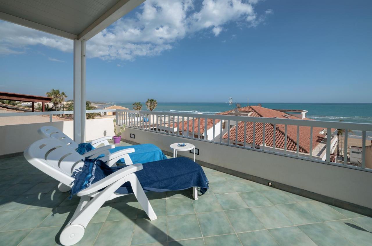 Archimede, Appartamento Con Vista In Centro A Marina Di Ragusa Bagian luar foto