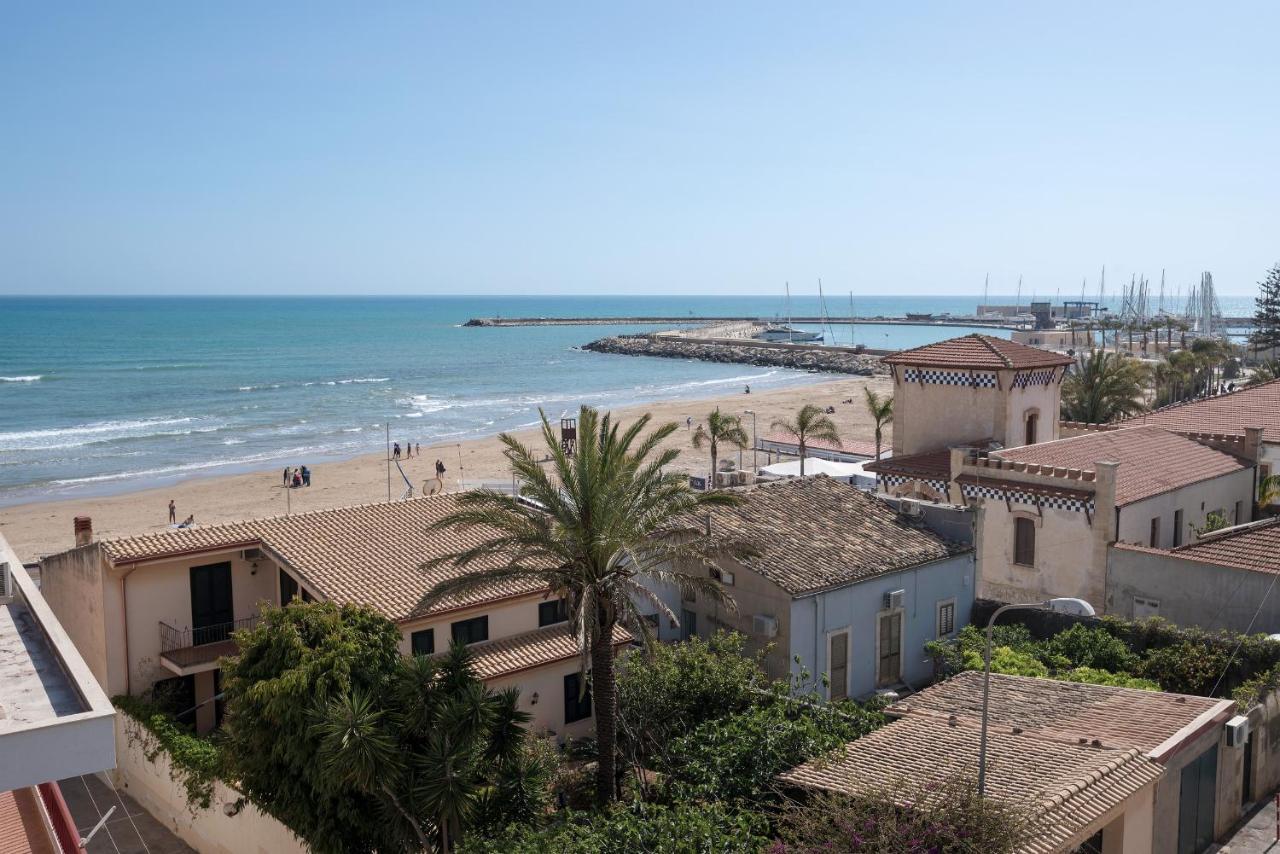 Archimede, Appartamento Con Vista In Centro A Marina Di Ragusa Bagian luar foto